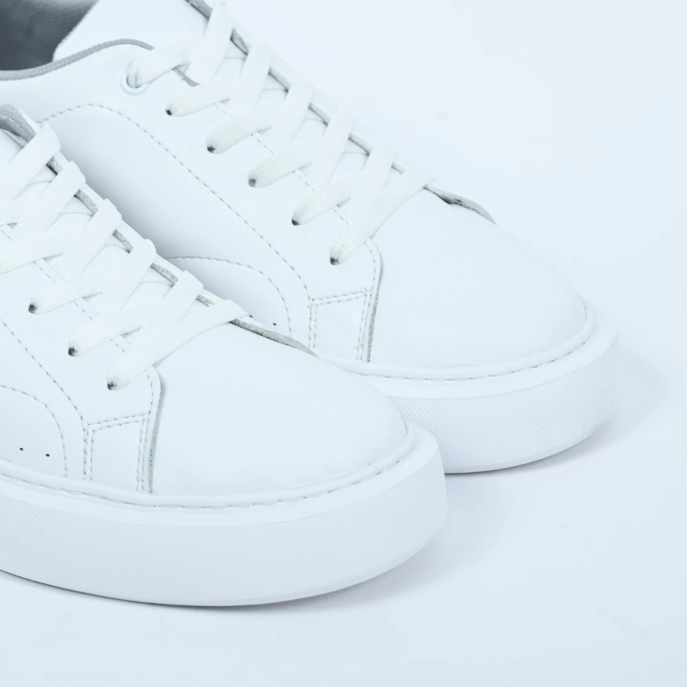 BASKET BASIC A LACETS — blanc
