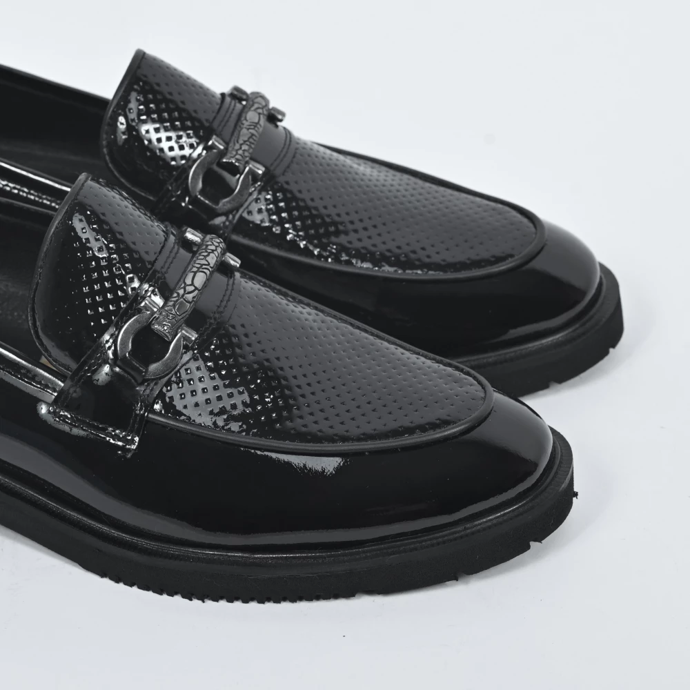 CHAUSSURE VERNIS