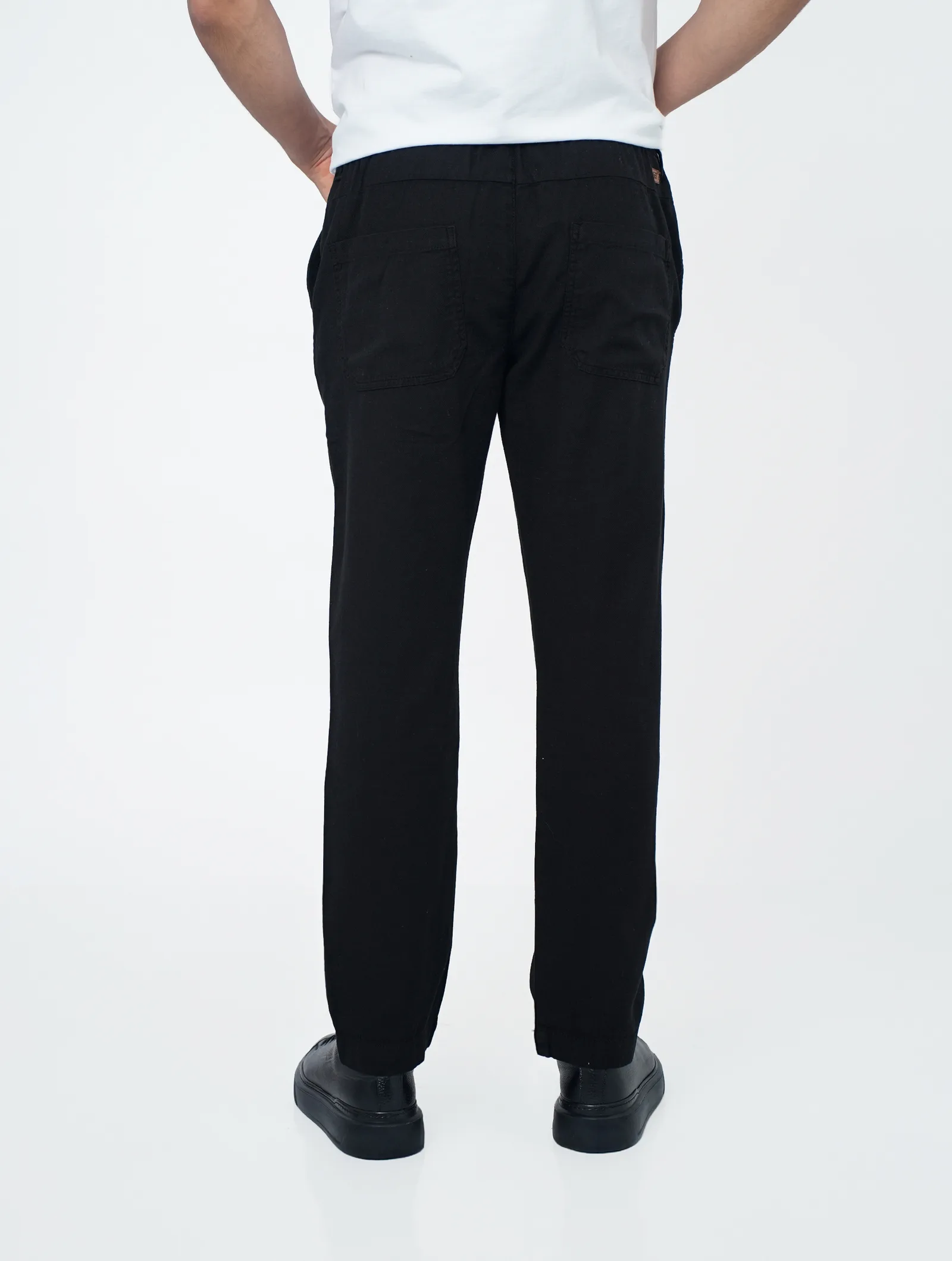 PANTALON FLUIDE EN LIN AVEC CORDON