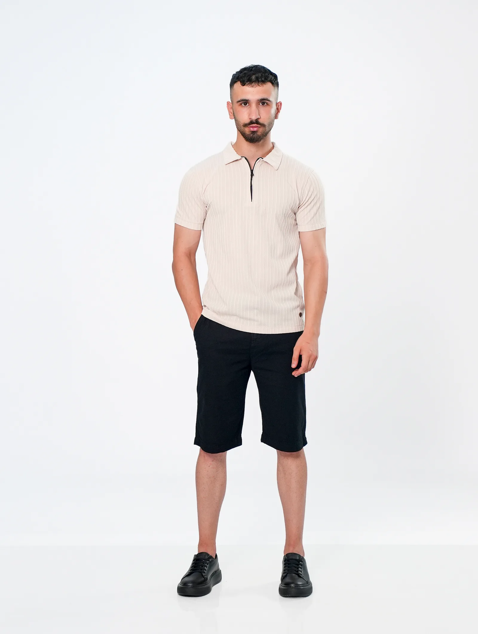 SHORT JOGGER EN LIN AVEC CORDON