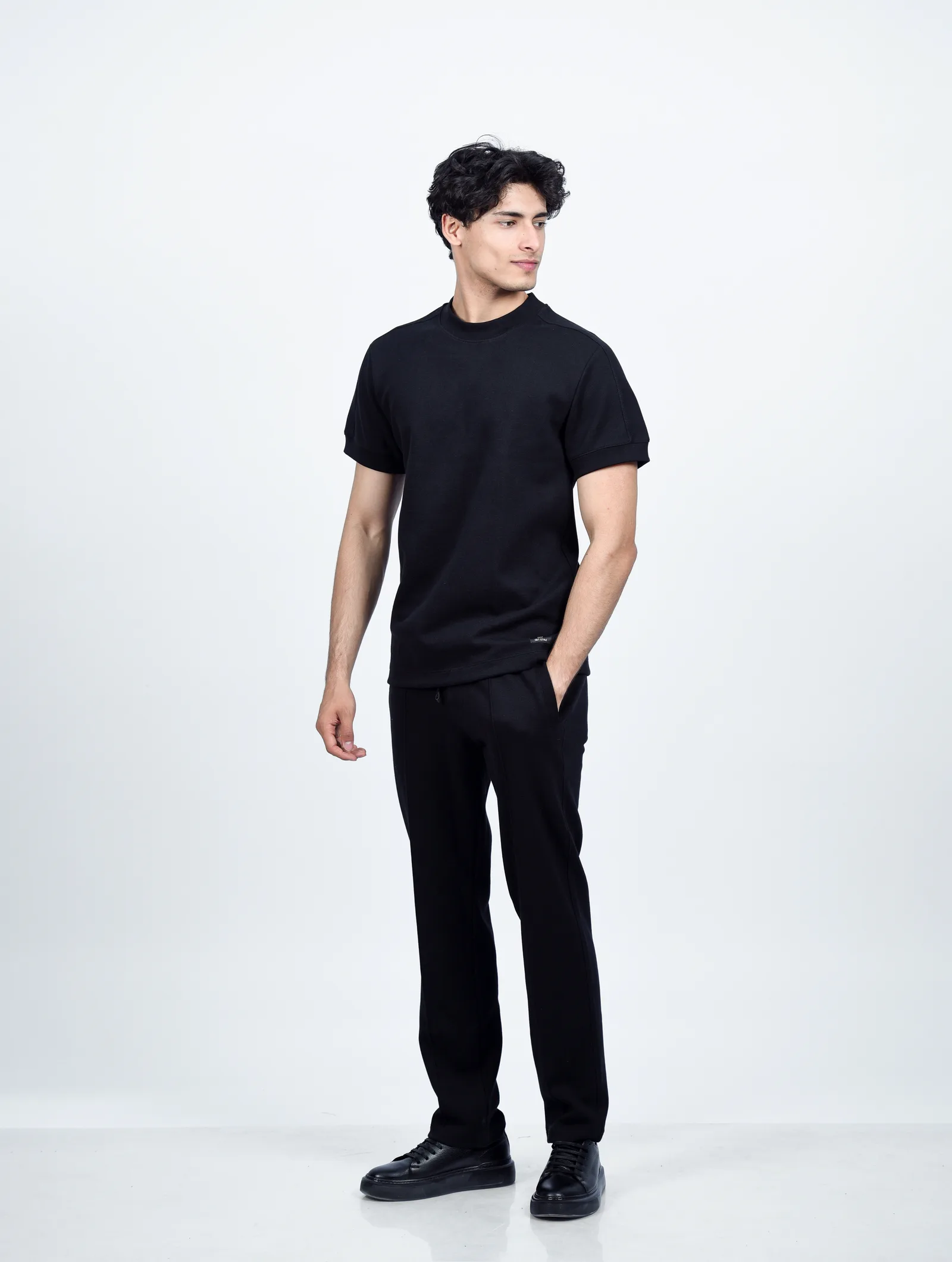 PANTALON JOGGER AVEC NERVURE